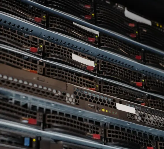 Serveur avec rack disques durs
